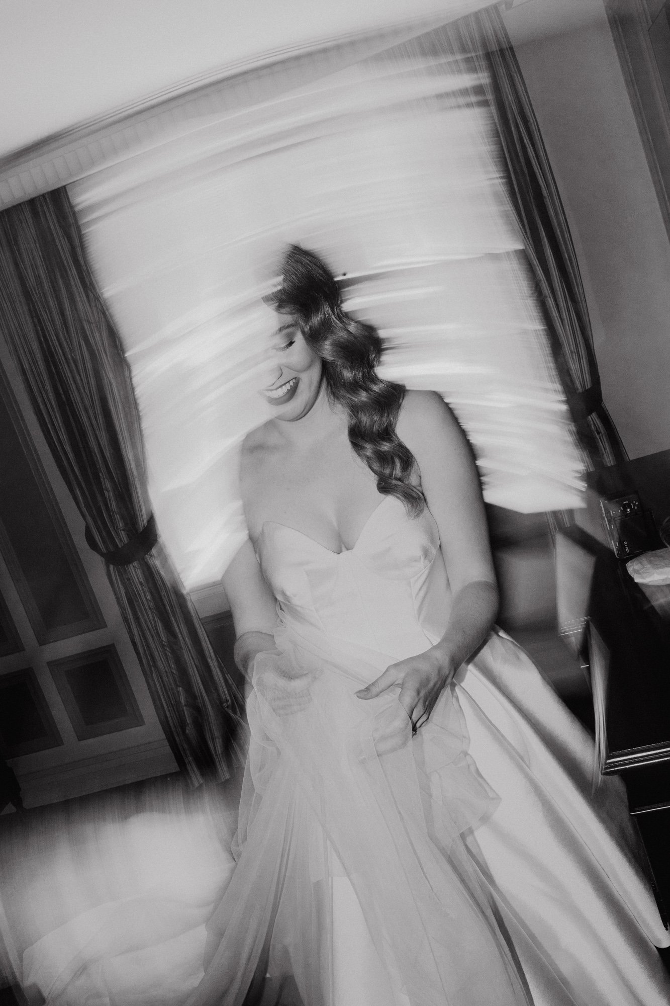 wedding-photography-sydney-aunrey-windsor-arms-hotel-27.jpg