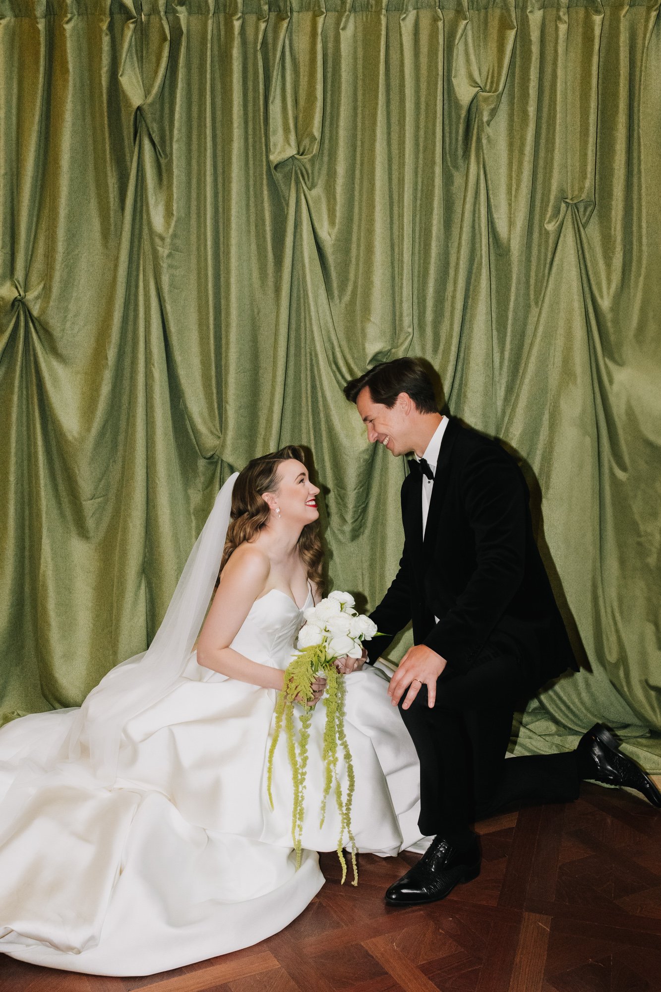 wedding-photography-sydney-aunrey-windsor-arms-hotel-50.jpg