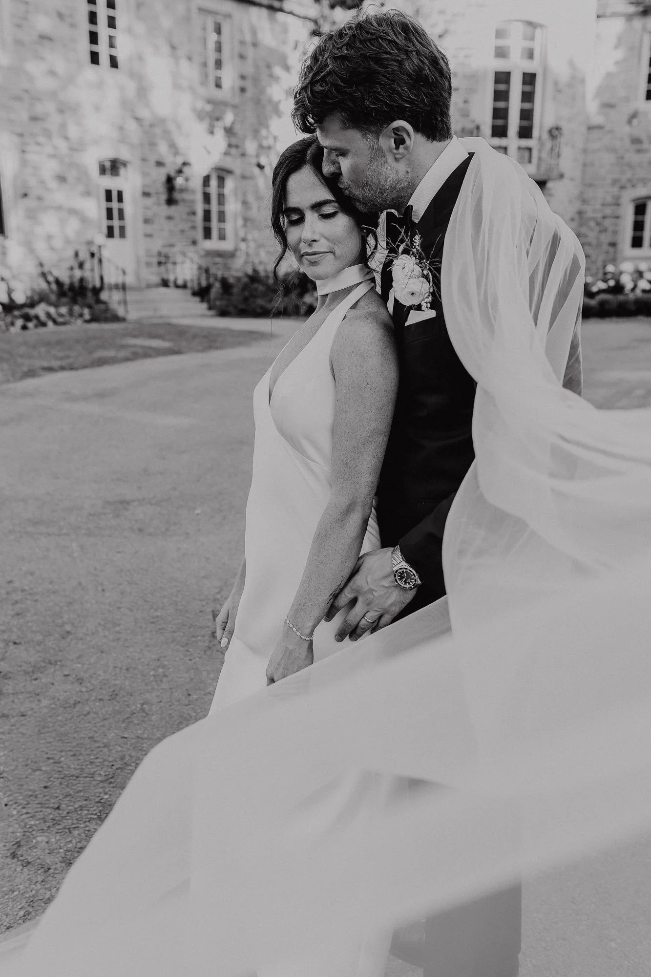 wedding-photography-couple-bellcroft- estate-125.jpg