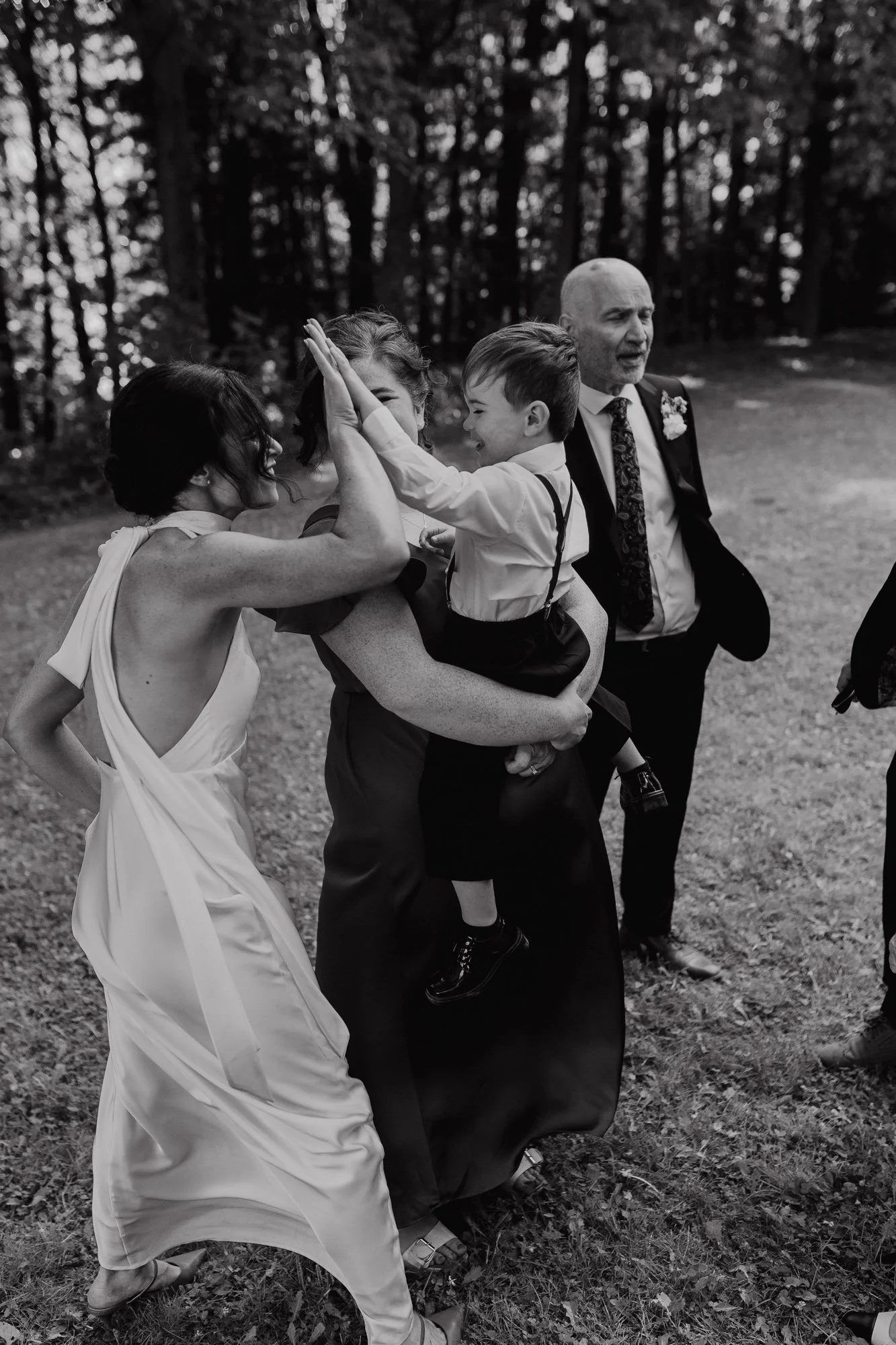 wedding-photography-couple-bellcroft- estate-93.jpg