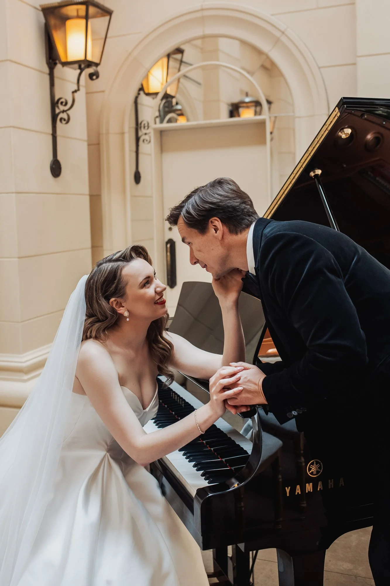 wedding-photography-sydney-aunrey-windsor-arms-hotel-35.jpg