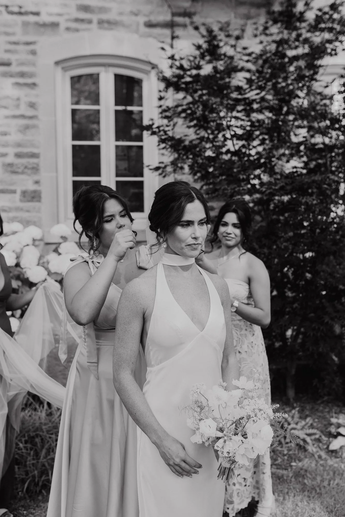 wedding-photography-couple-bellcroft- estate-40.jpg