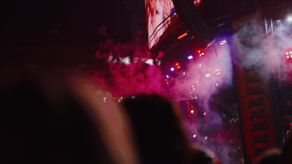 Concert Flashes 1.gif