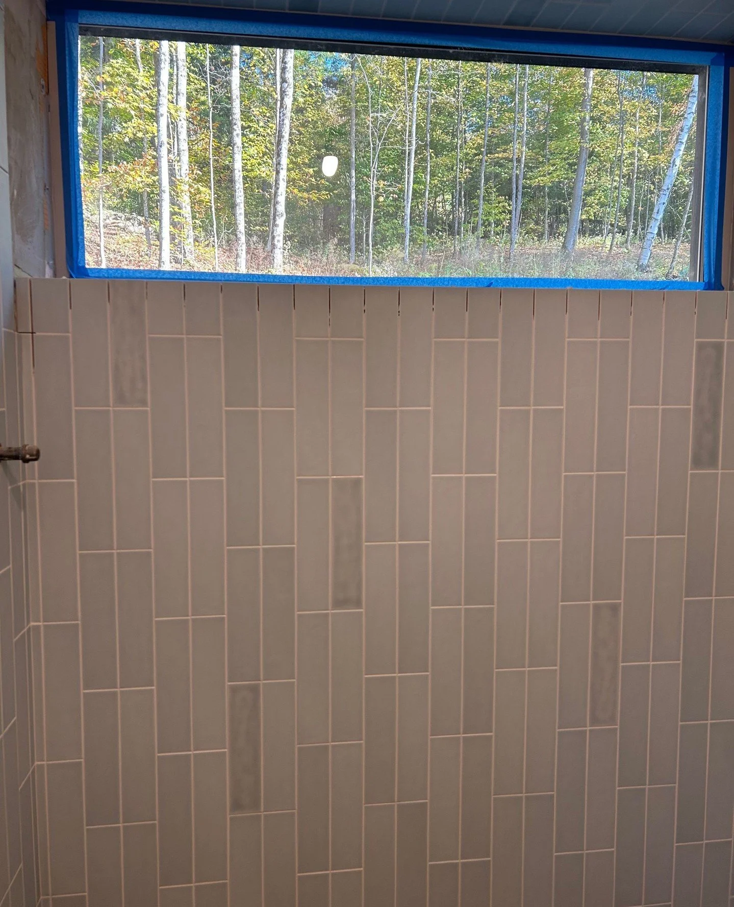 The beautiful tiles put in place by the skilled @vermonttileinstallation look amazing! We're thrilled with the choice made by the client and @methodarchstudio for the master bathroom in this net-zero construction project, and our onsite supervisor, M