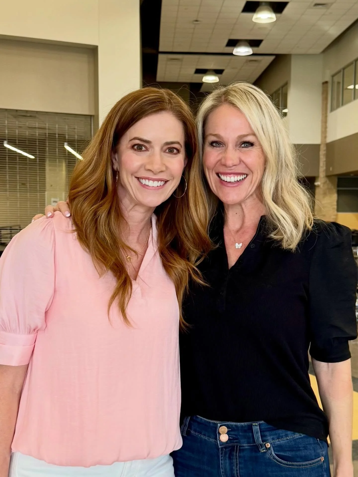 So fun to meet a former guest of The Positively Healthy Mom podcast - IRL! We both presented at the amazing LTStronger event this evening to support the mental, physical, and emotional health of our LT High School students. @amyc_thompson  @ltstronge