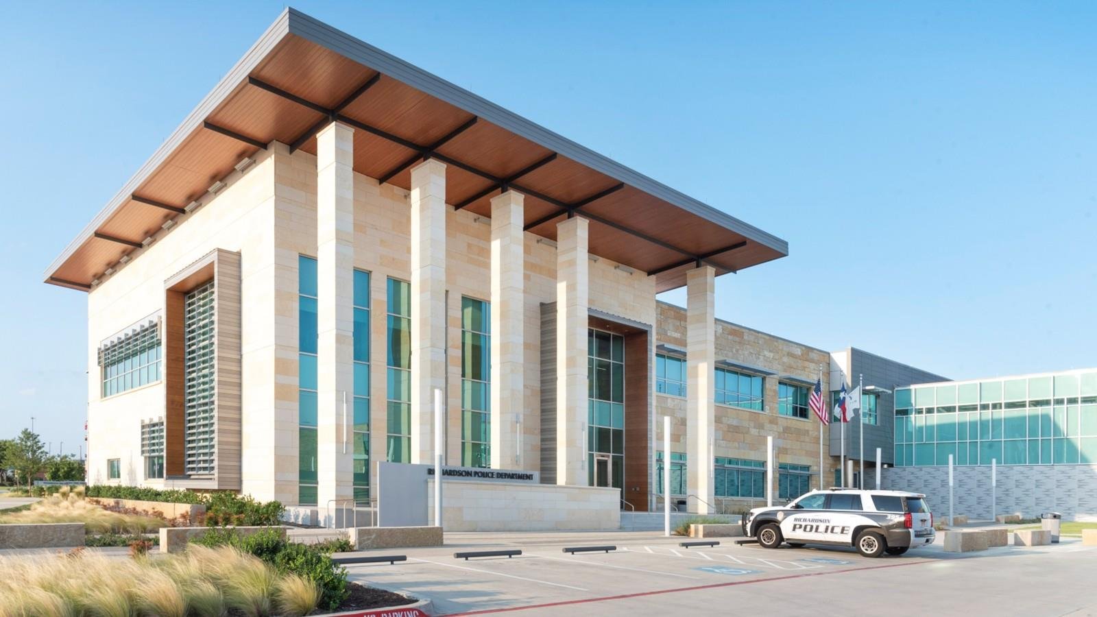 RPSC Detail Facade with Columns