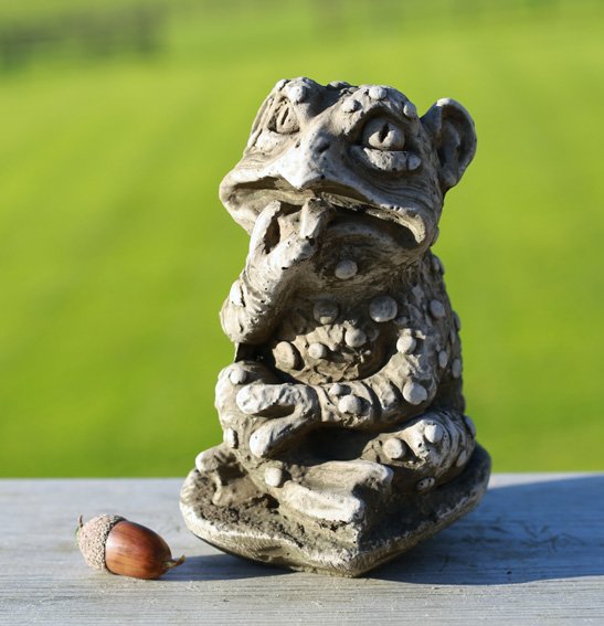 mini frog gargoyle.jpeg