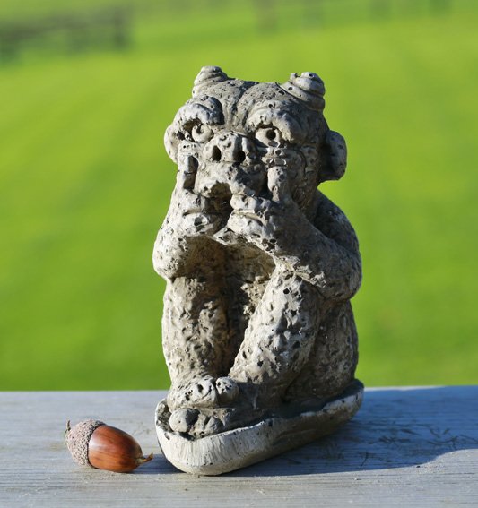 mini horned gargoyle.jpeg