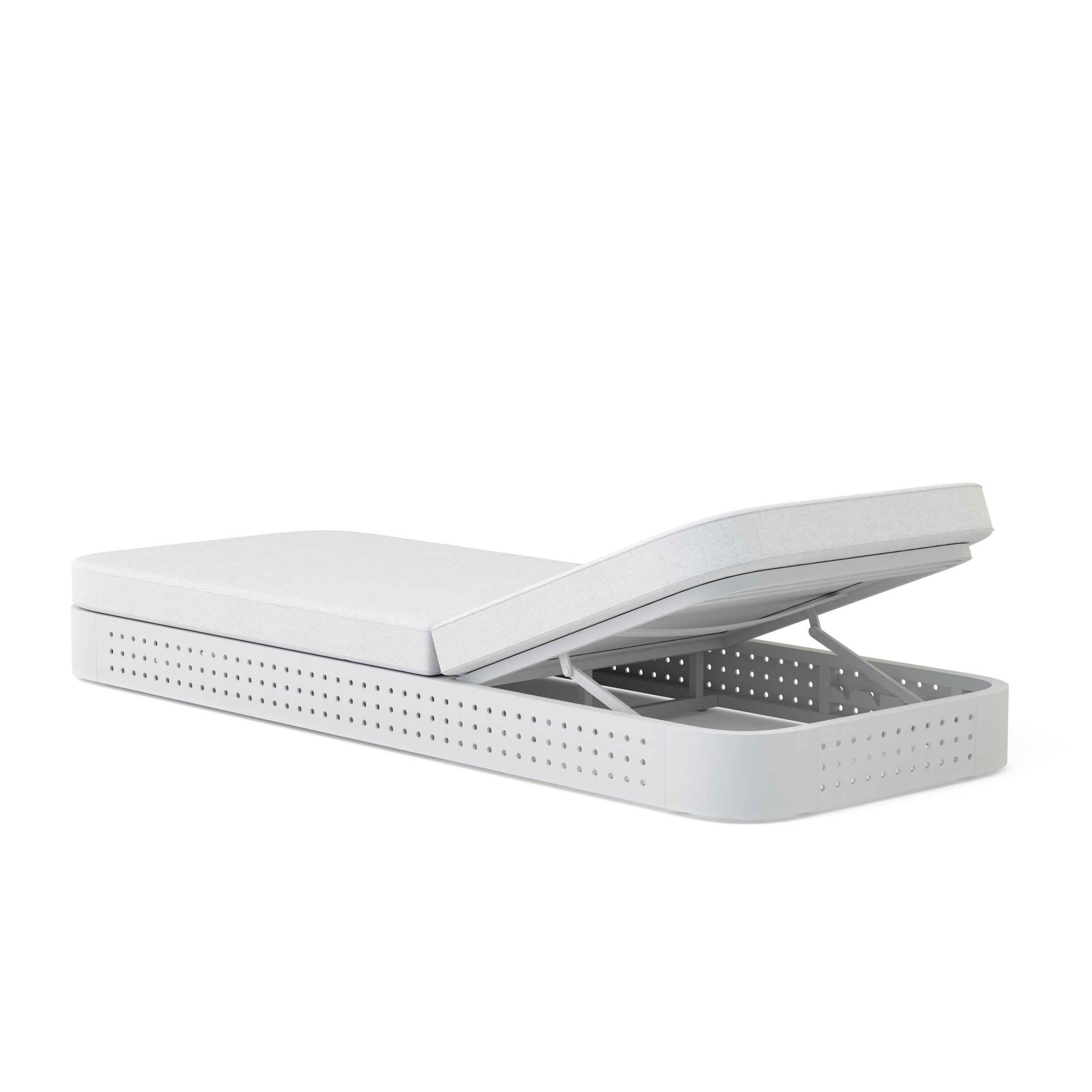 Lifesaver-Single-Chaise_rev03_cam02-scaled.jpg