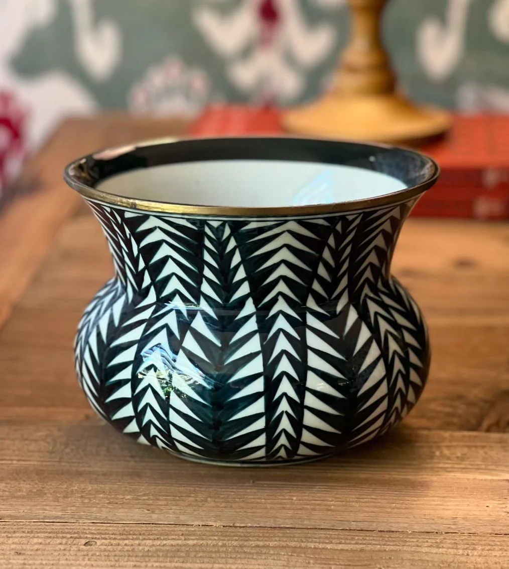 VASO DE CERAMICA TRIANGULOS PONTUDOS | R$ 850,00