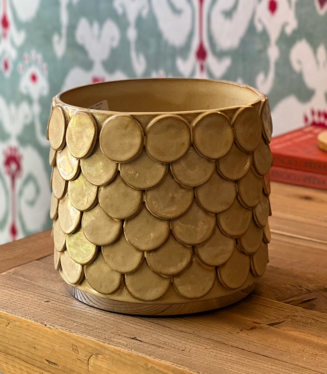 VASO DE CERAMICA P BEGE BAIXO C/ESCAMAS | R$ 1.830,00