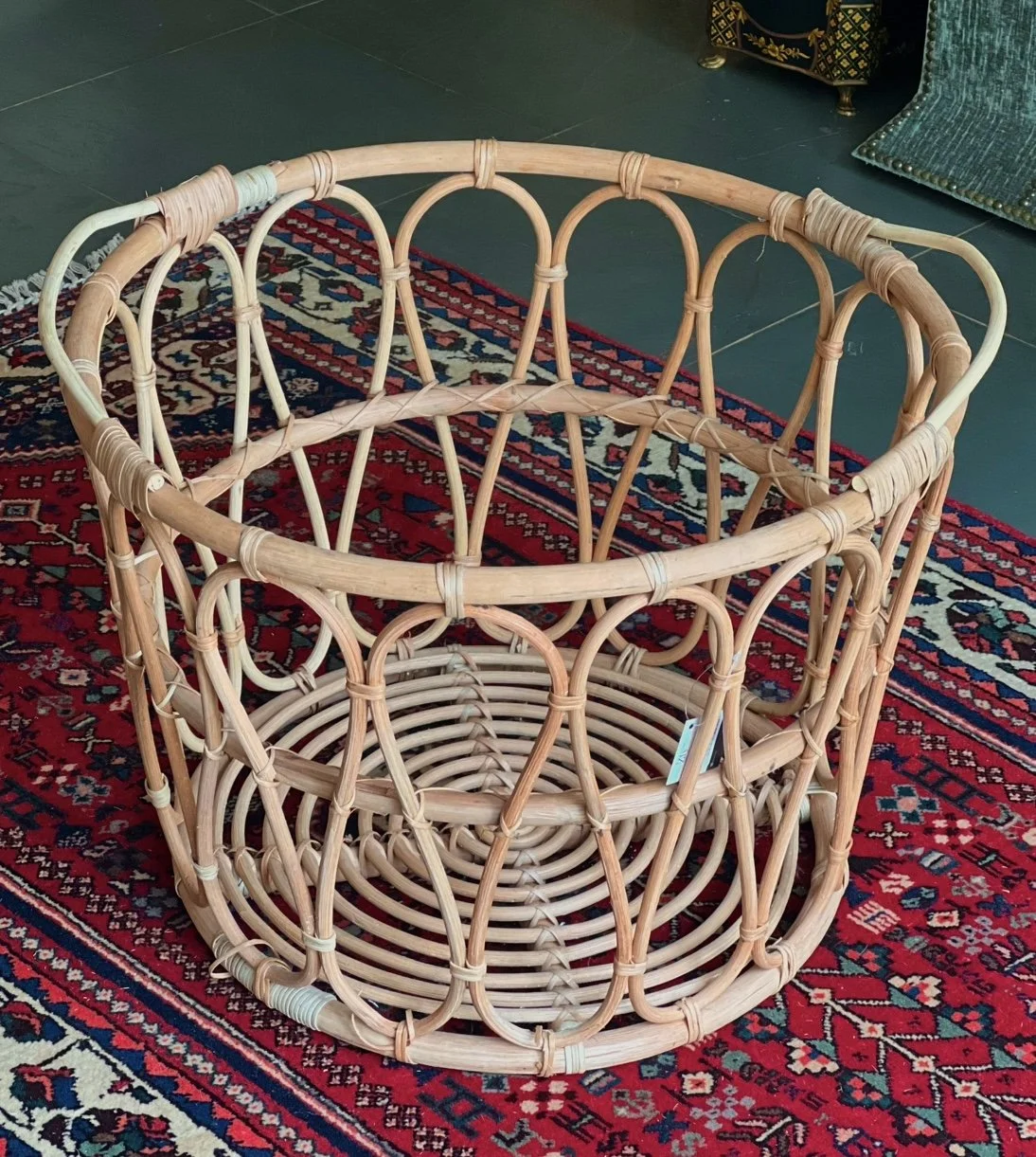 Cesto Em Rattan Lucatti | R$ 1.347,00