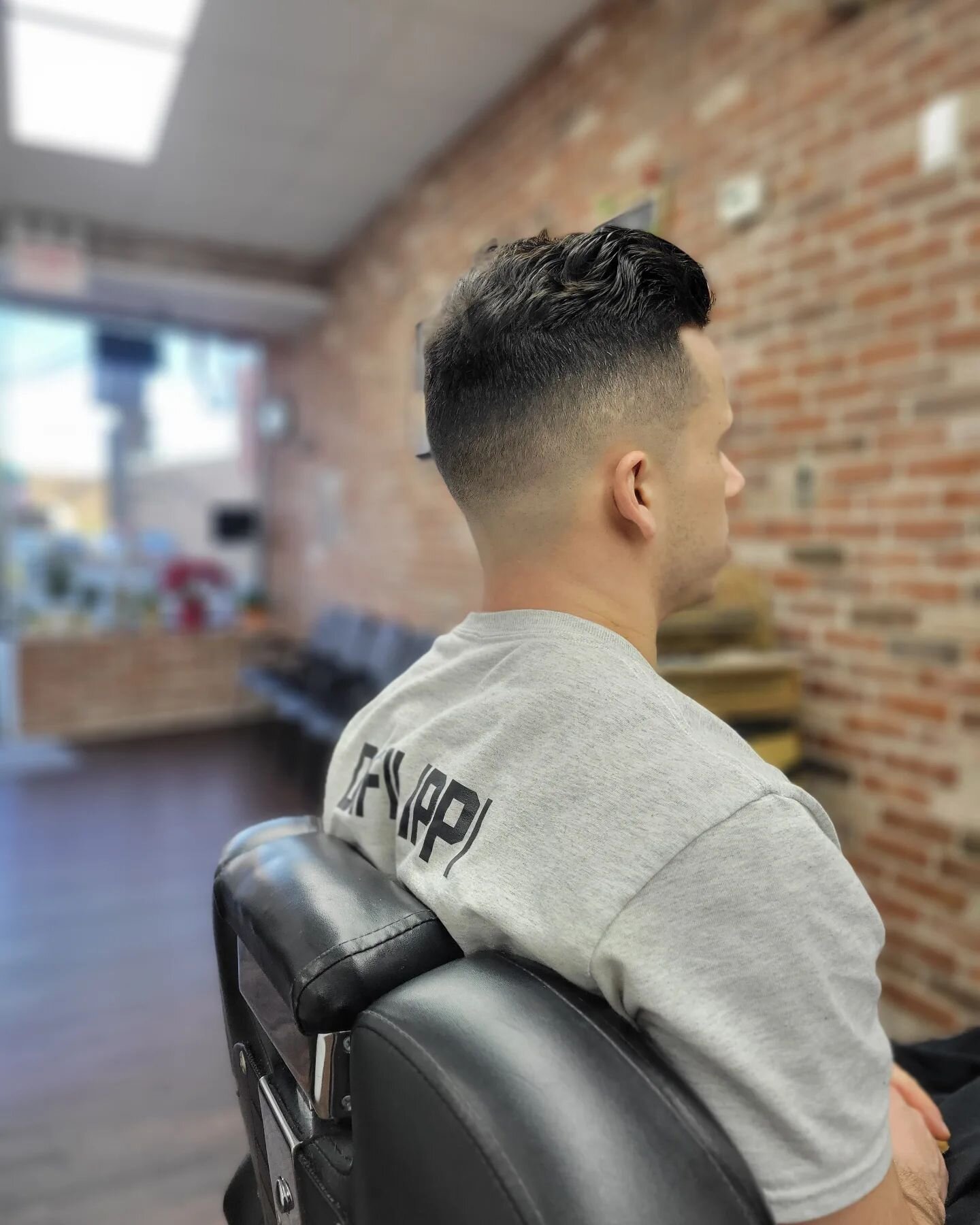 💈Stop by for your last minute holiday haircuts 🎅

#barbershop #haircut
#barber #barbershopconnect #barberlove #barberconnect #manhassetbarbers #manhasset&nbsp; #plandomeroad #manhassetmoms #11030