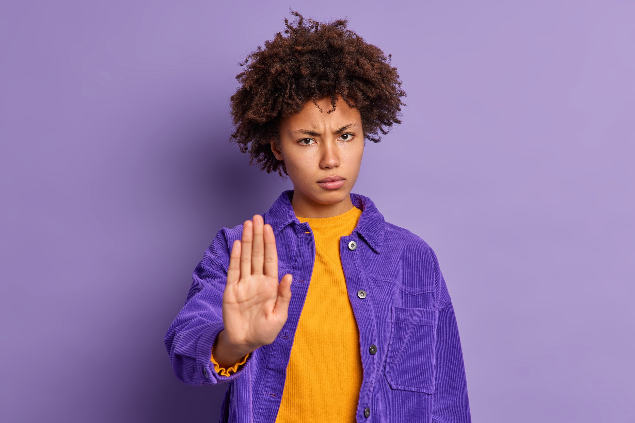 Setting Healthy Boundaries: A Key to Personal Well-Being