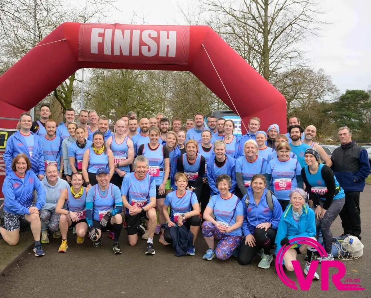 Alsager 5 💙 well done everyone and fantastic team pic thank you @mickhallphotos 👏

#alsager5 #nsrra #southcheshireharriers #teamsch #teampic #sundayrunday #runningcommunity #runwithfriends #runningclub #runclub