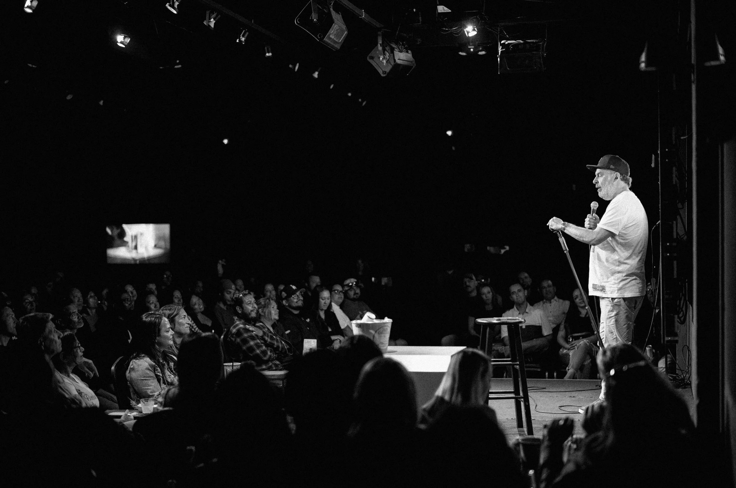 jeff-garlin-upstairs-4.jpg