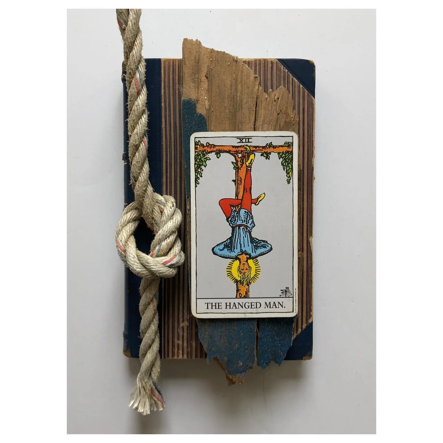 Hi! I&rsquo;m just stepping out of the ether of not posting to share some Hanged Man vibes. This card has re-appeared again and again in the last few readings I&rsquo;ve given and it&rsquo;s just one of those cards that people feel a bit scared of, l