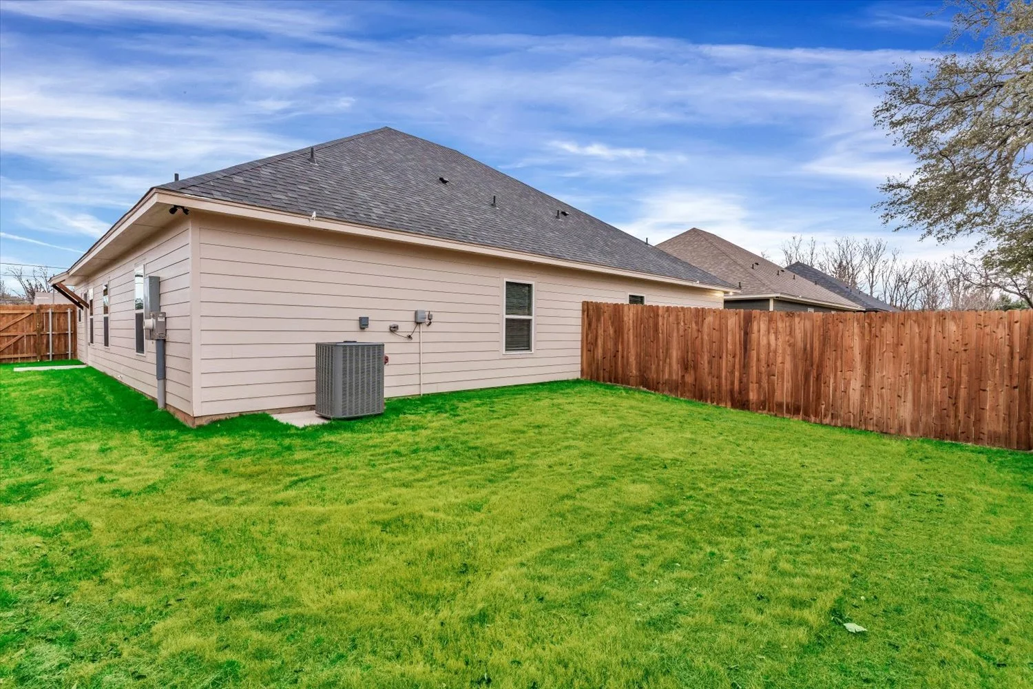 67-Modlux.Media.404 Lake View St_DSC02655.jpg