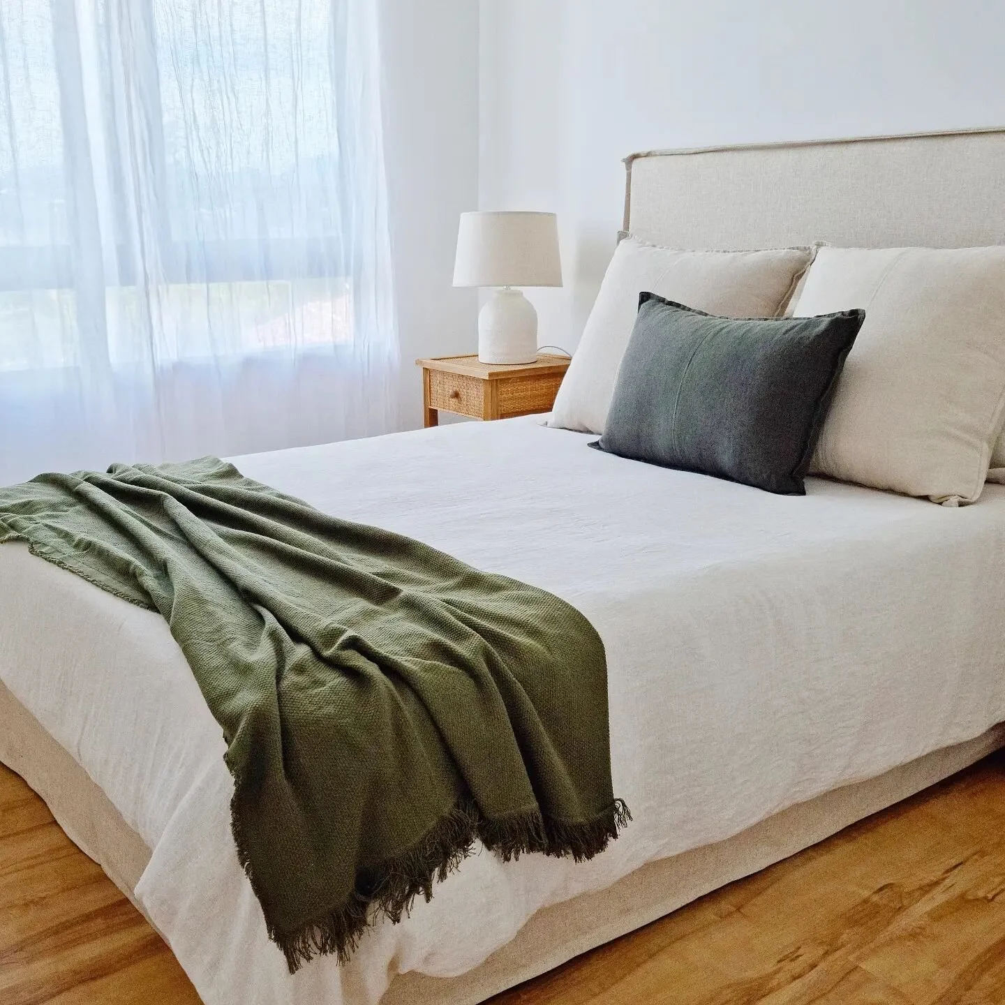 🌴 Apartment Features
👉 Sleeps 4 adults 
👉 Free parking available (1 car)
👉 Uninterrupted ocean views
👉 2 bathrooms 
👉 Includes laundry facilities (washing machine, iron etc)
👉 Smart TV with Netflix
👉 Cooking facilities - oven, stove top, mic