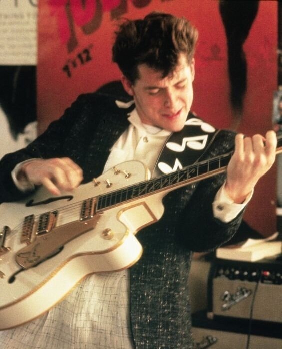 Ready to rock and roll with your business on Instagram? Don't miss out on the Live feature! Just like Ferris Bueller shredding on his guitar, going live can help your business stand out and rock the social media world. 

Here are 5 benefits to going 