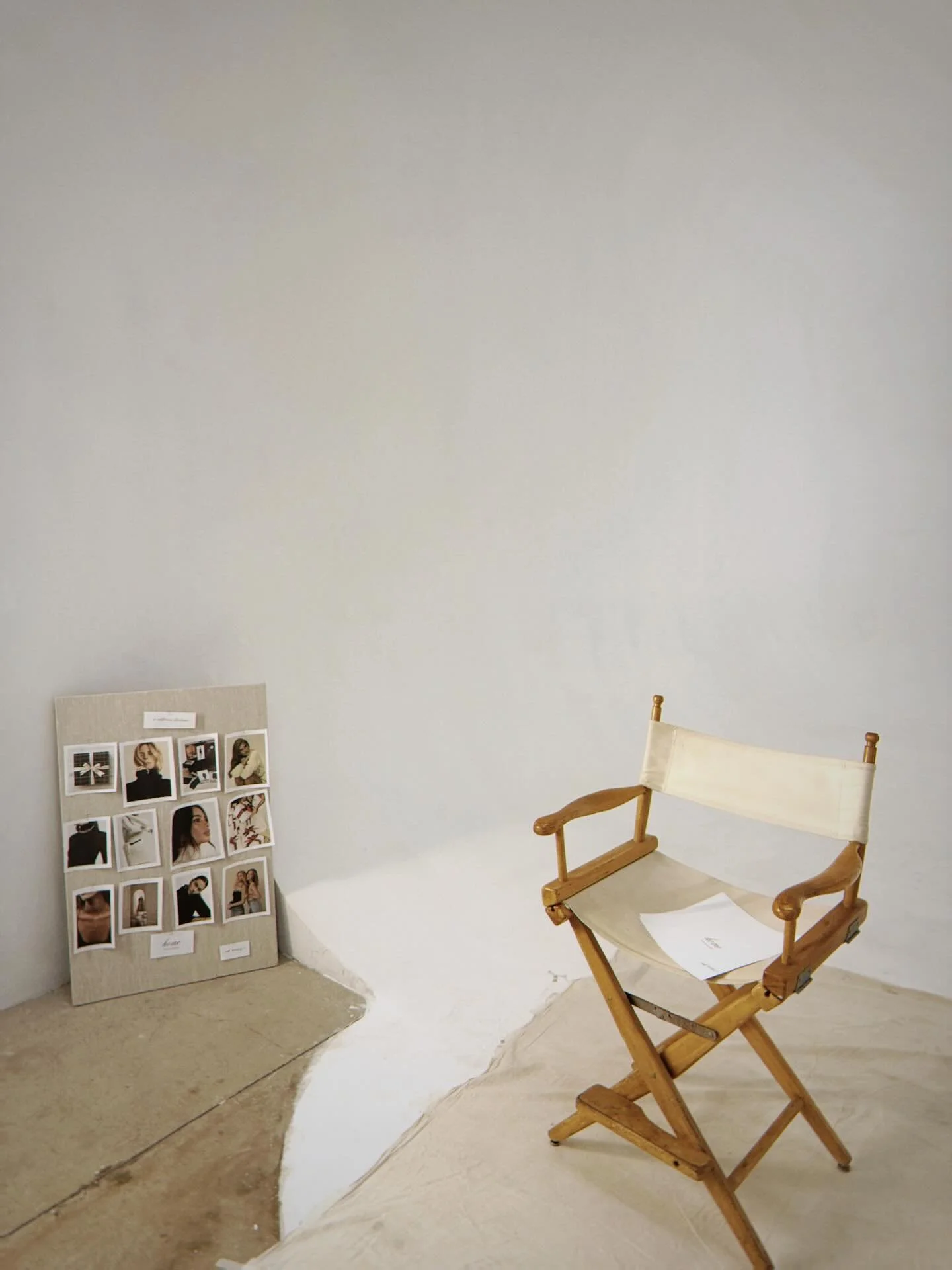 BTS of a home for the holidays campaign for @honeybykait💌 @livmassucci @kaitlyno.neill