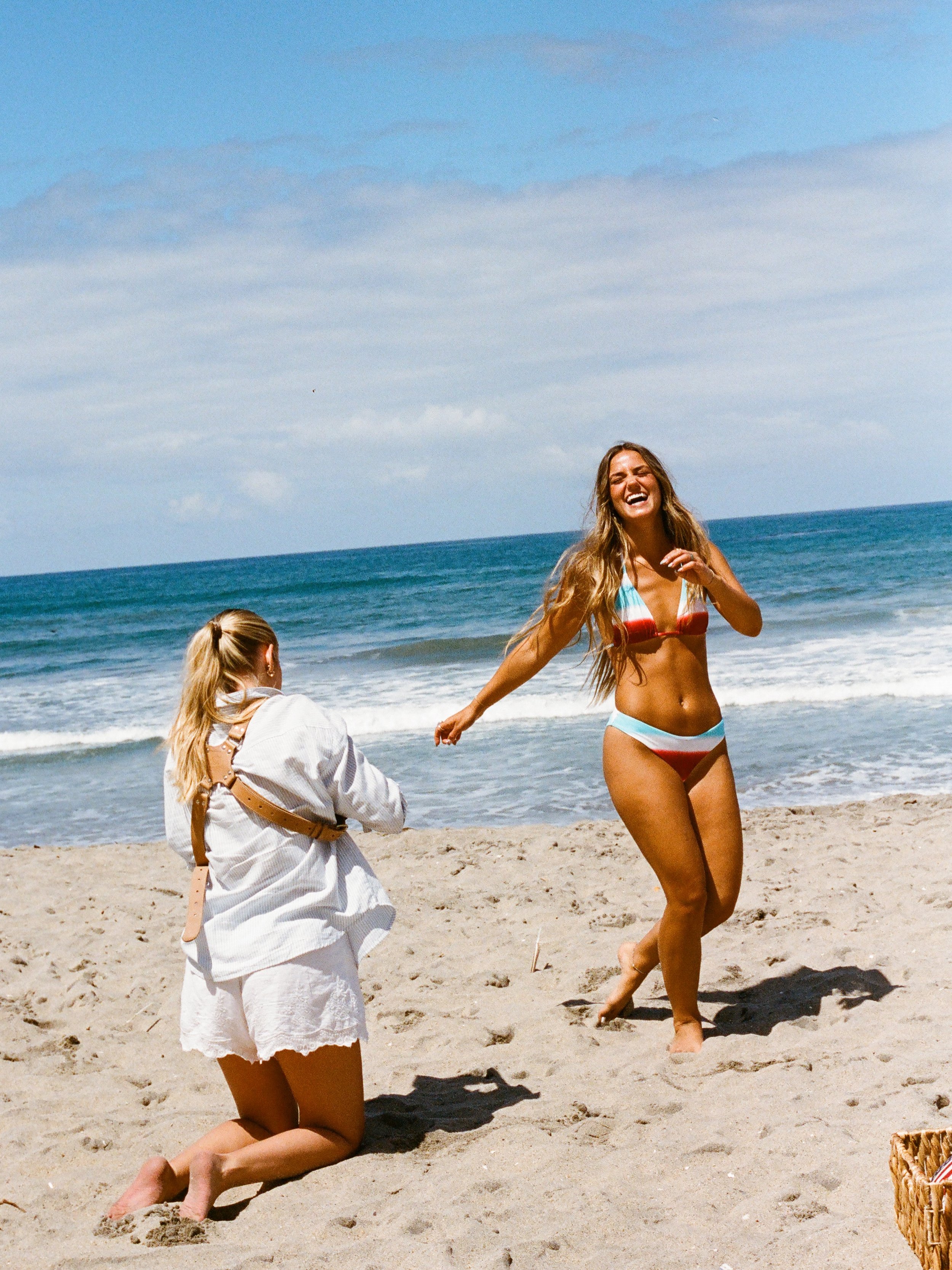 BTS of the @beachbronc 4th of July shoot☀️🌊❤️&zwj;🔥🎞️🌭