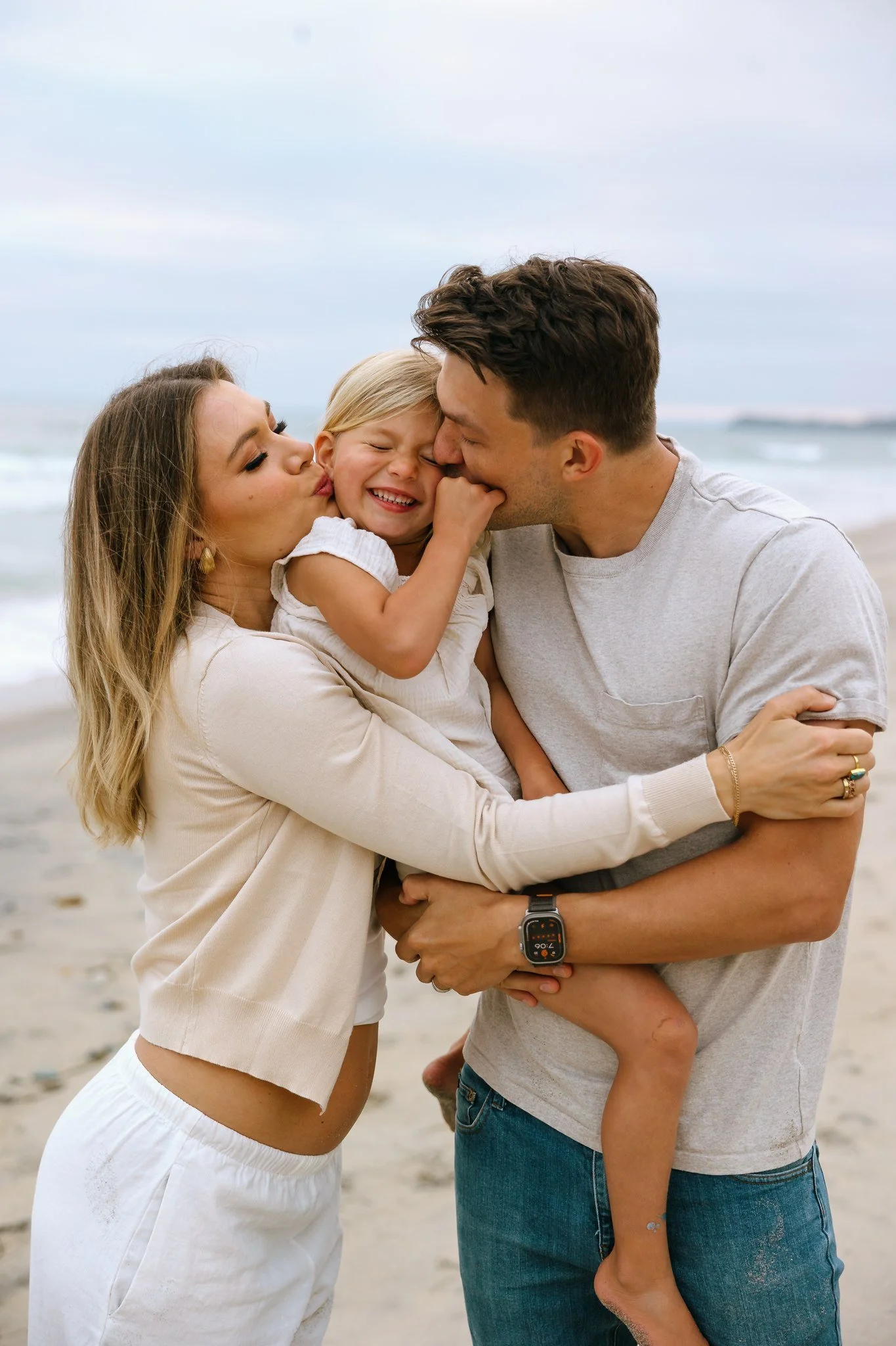 bowles_pregnancyreveal_2025-0884_websize.JPG