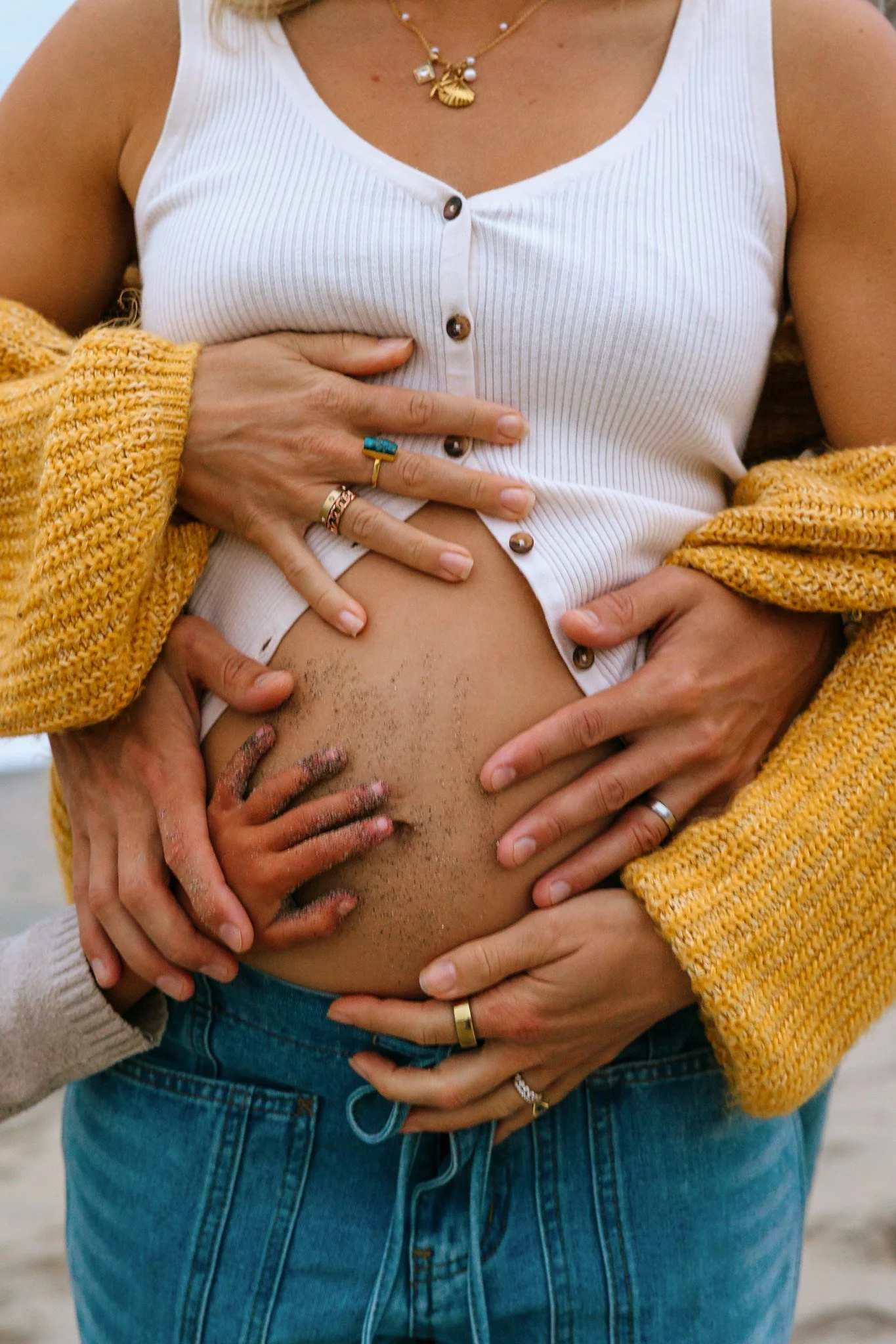 bowles_pregnancyreveal_2025-2023_websize.JPG