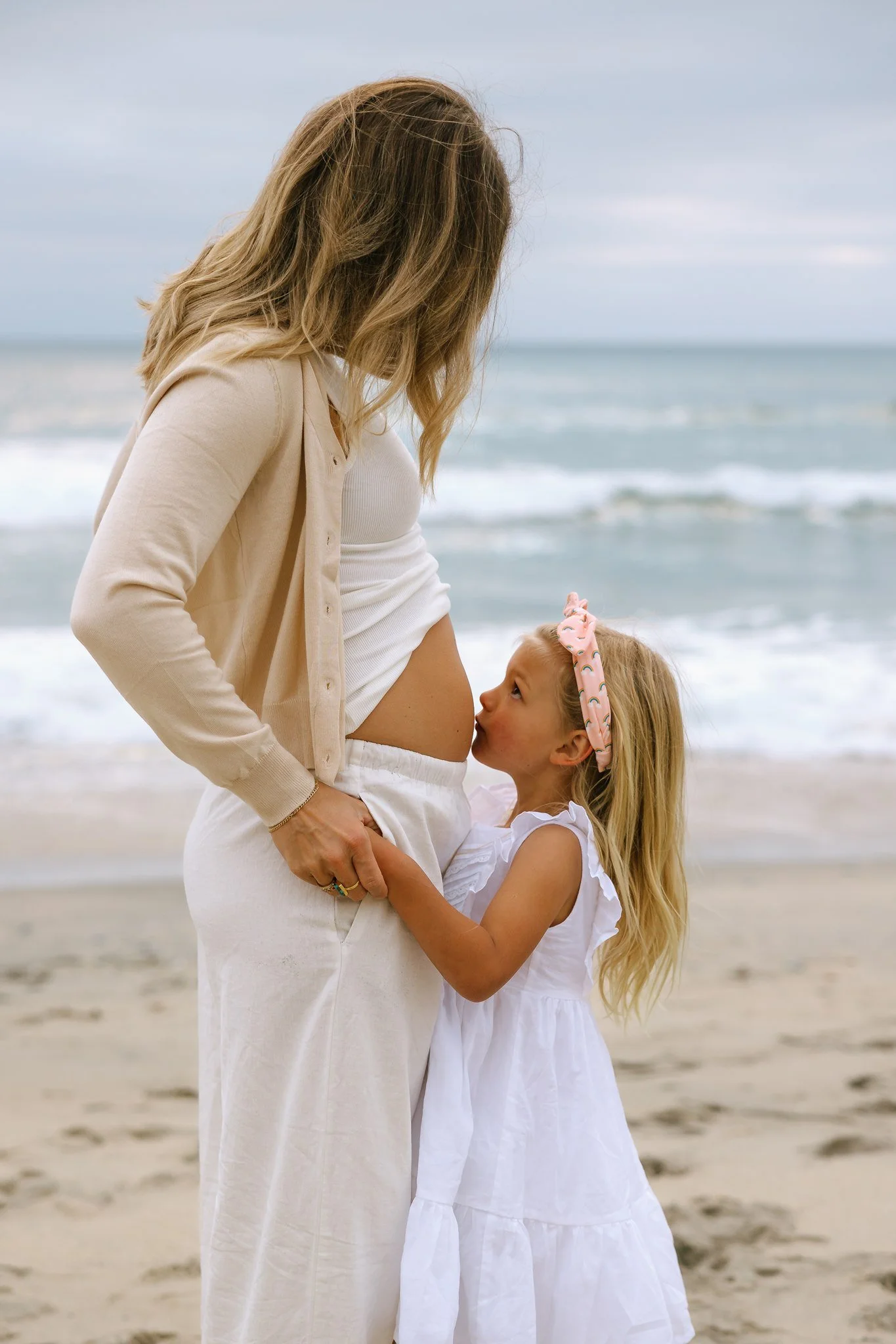 bowles_pregnancyreveal_2025-0516_websize.JPG