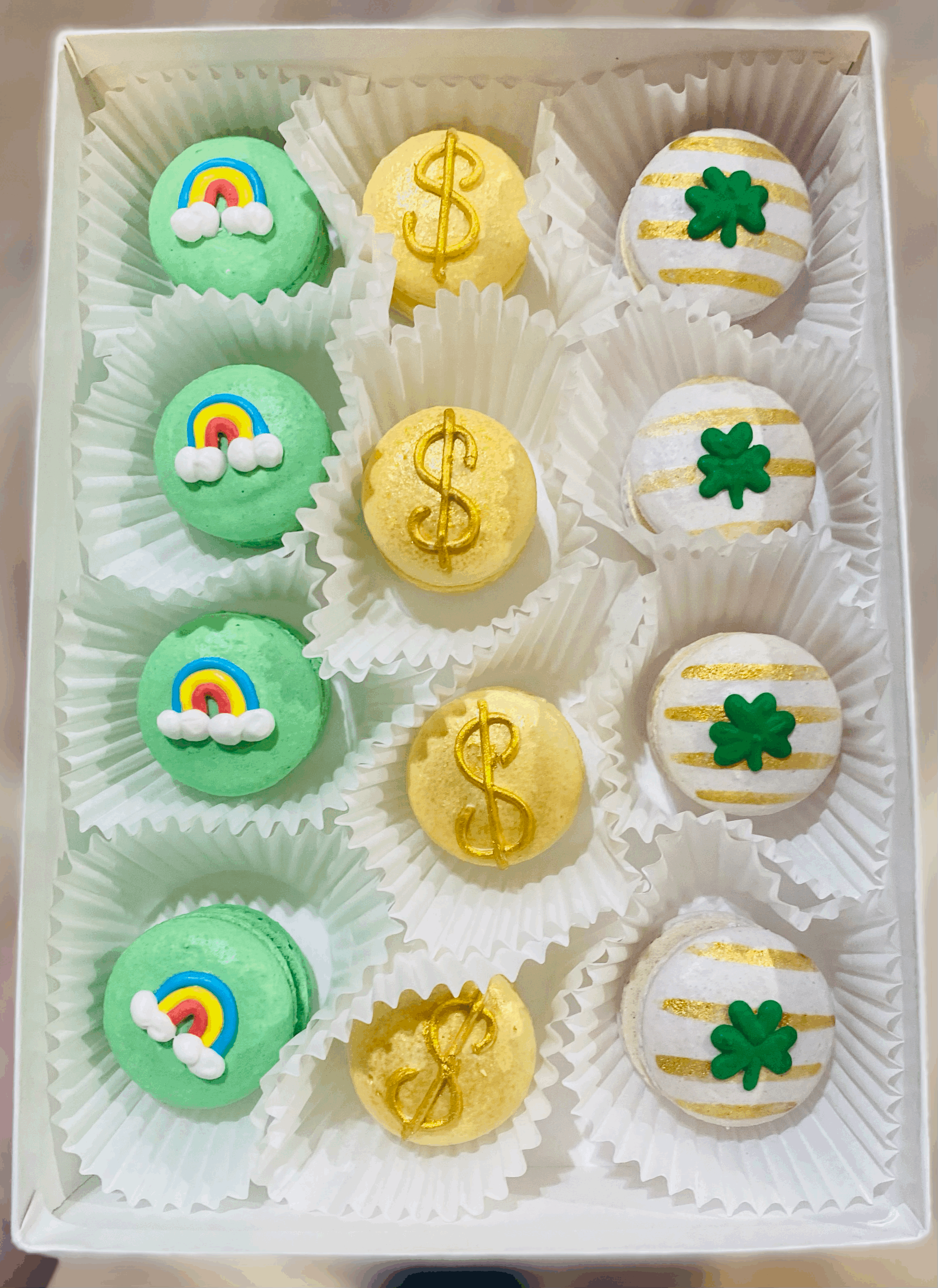 St Pattys Day Macarons 2023