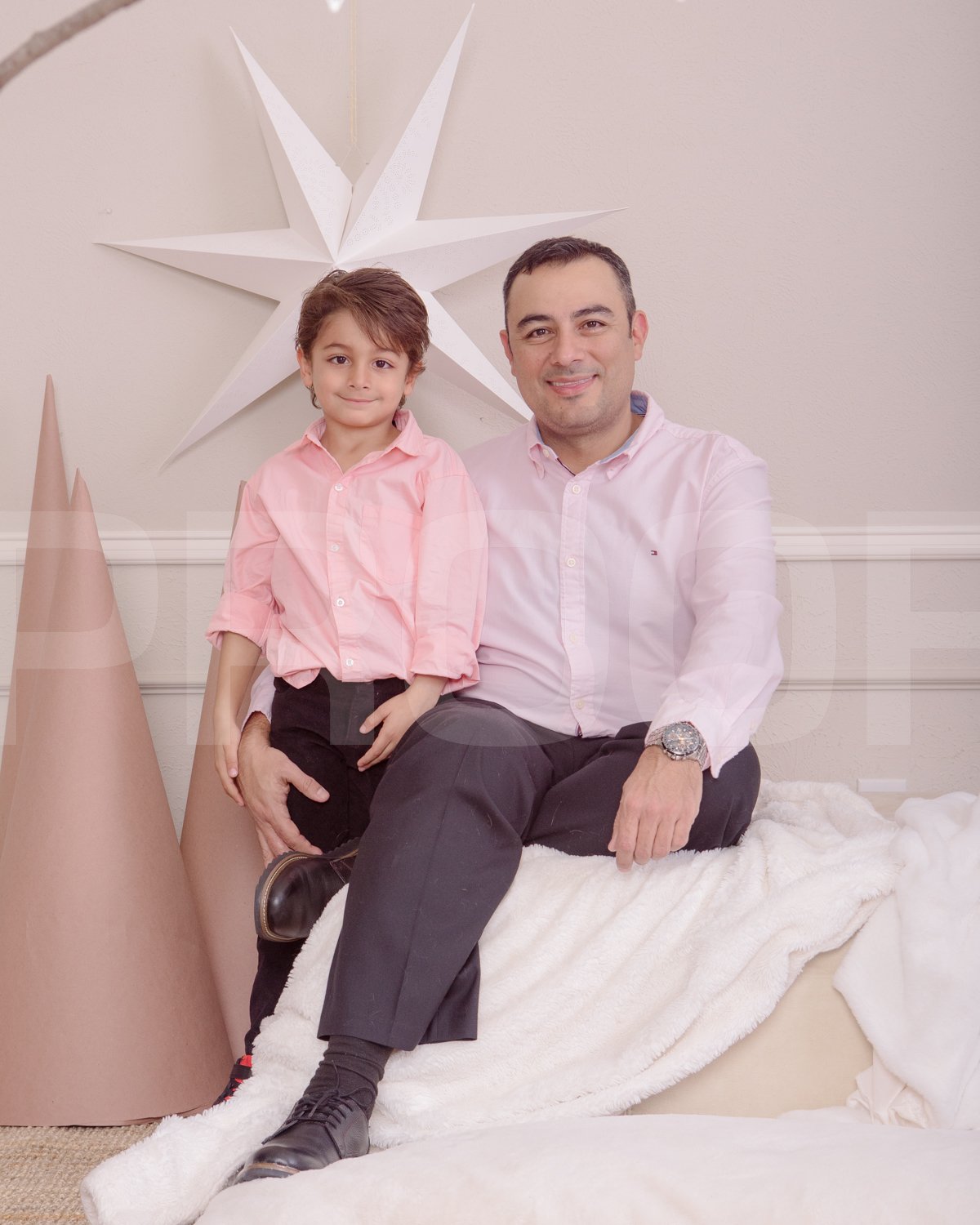 Bedoya-Huertas-Christmas22-9821.jpg