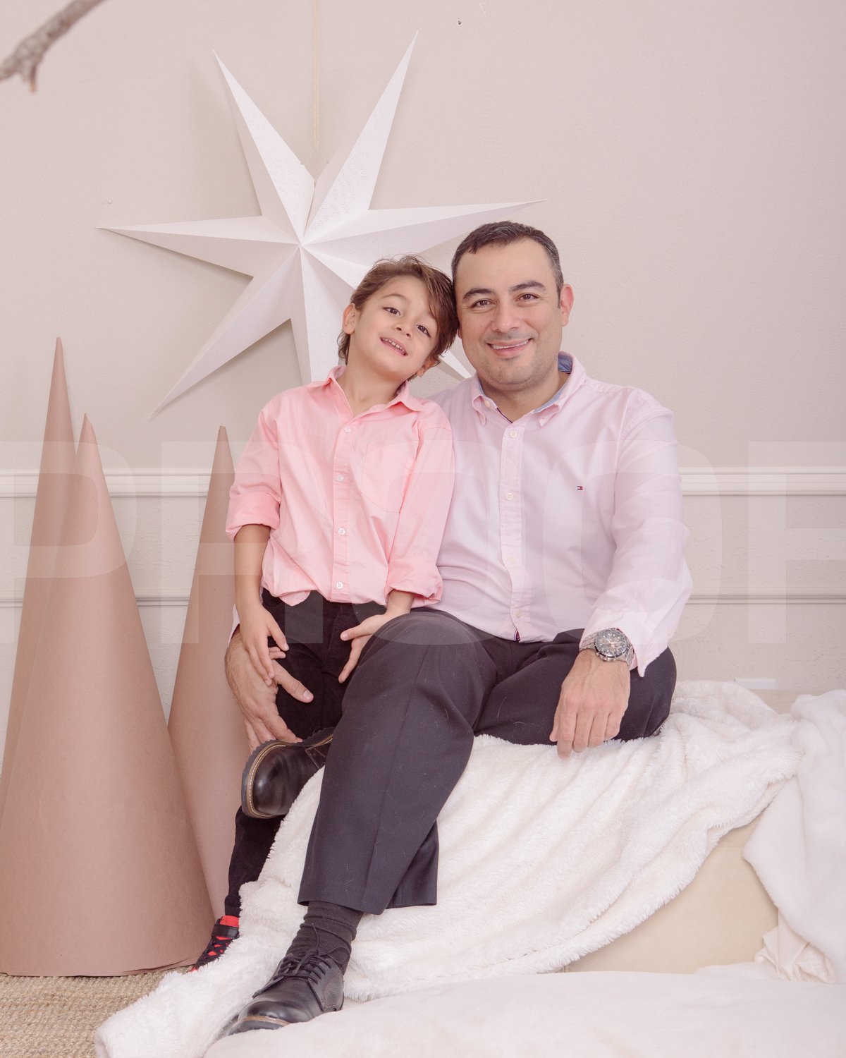 Bedoya-Huertas-Christmas22-9826.jpg