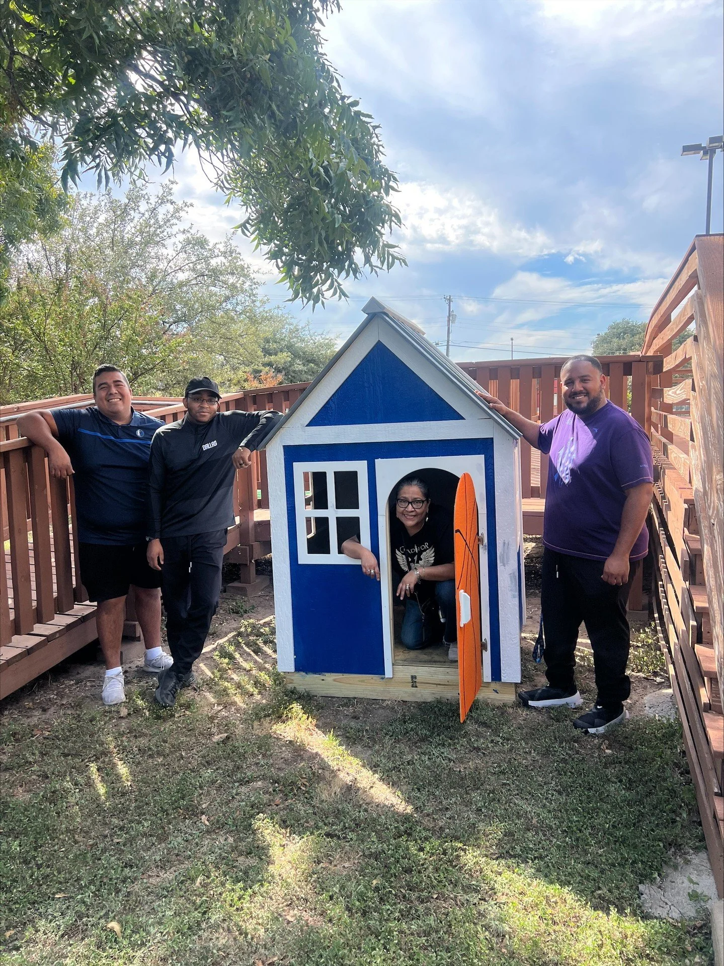 Bachman Lake Together extends a BIG thank you to our friends at the Dallas Mavericks for building and donating a playhouse for our families. Our community is at the heart of everything we do, and we are so grateful to partner with groups like the Mav