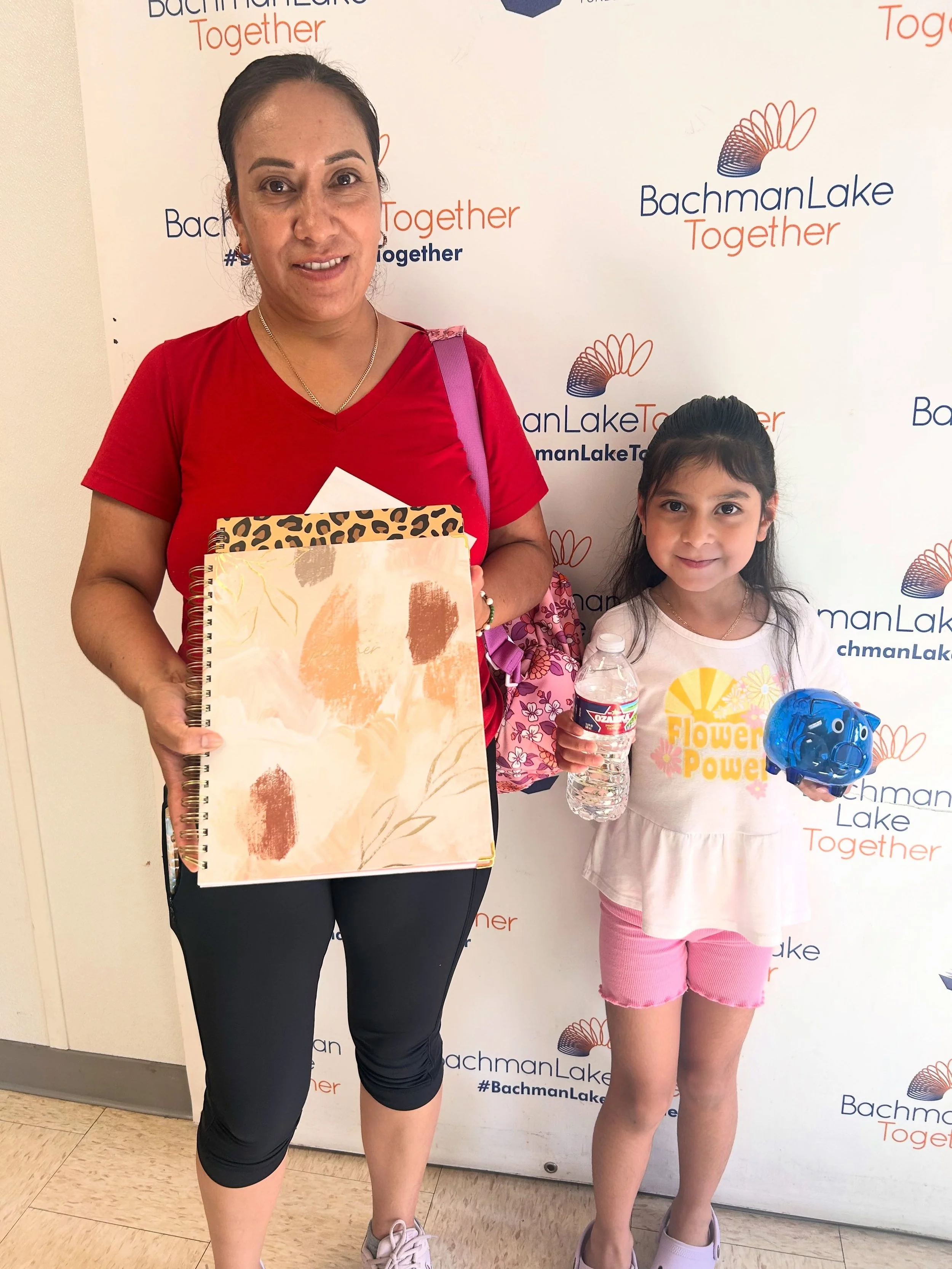Back-to-School Workshops Day 3
COMPLETE! 💸💪

Thank you to @unitedwaydallas for visiting the Bachman Lake Together Family Center and
connecting with families!
&mdash;&mdash;&mdash;&mdash;&mdash;-
&iexcl;Tercer d&iacute;a del taller de regreso a clas