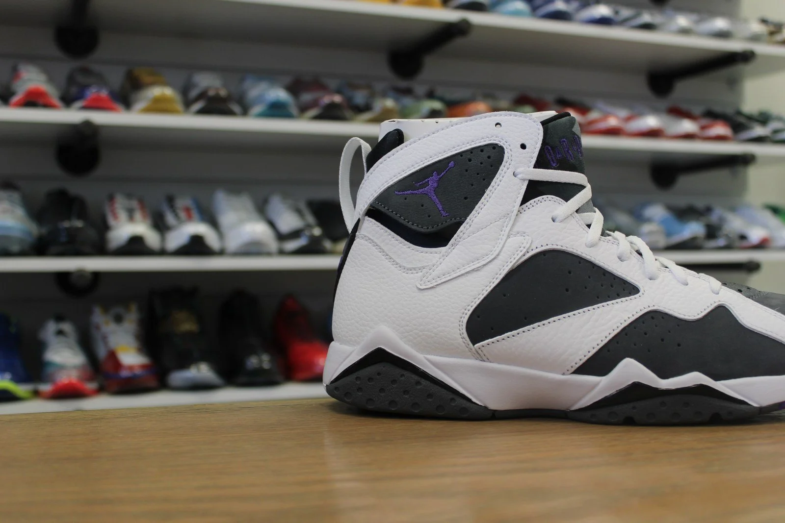 mint jordan 7