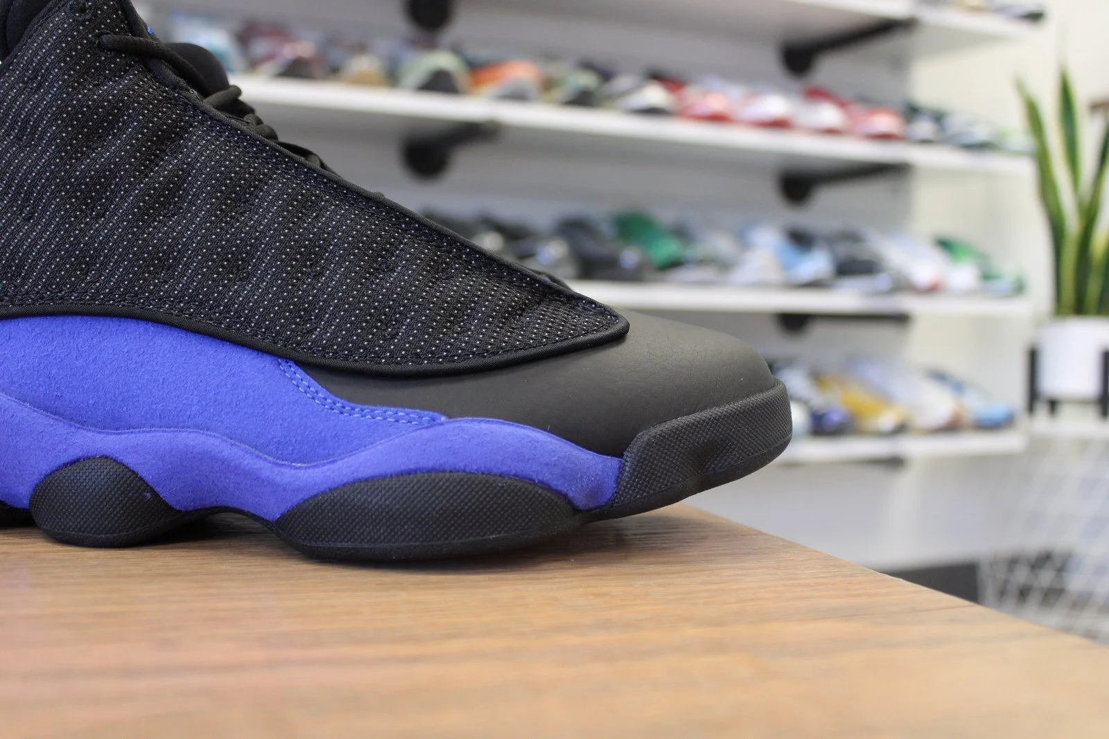 nike air jordan 13 hyper royal