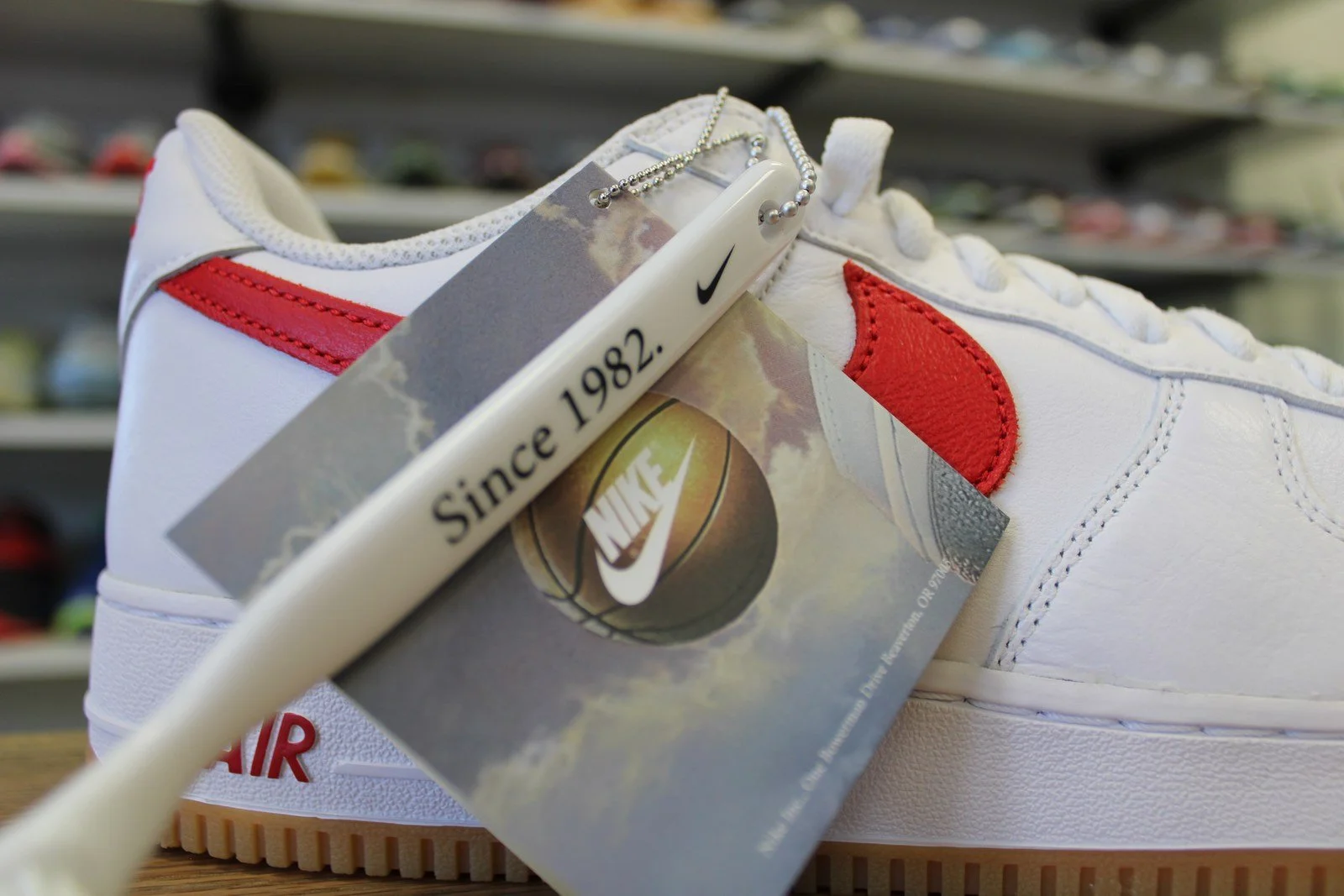 air force 1 taiwan 2001