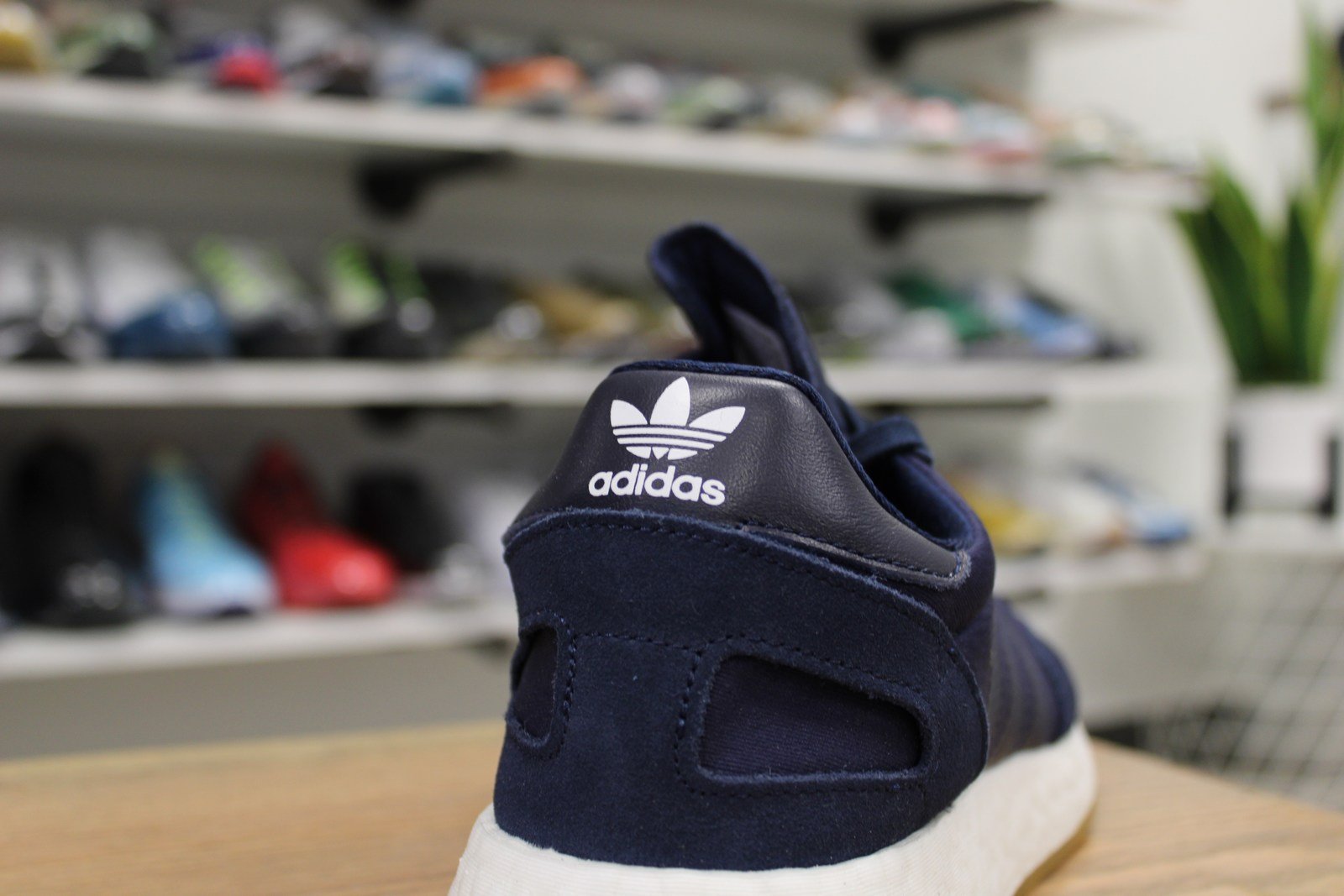 d97347 adidas