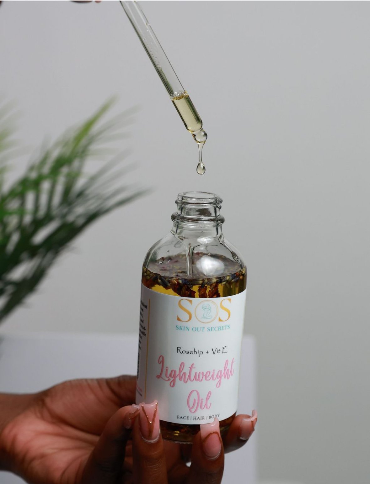 Rosehip + Vit E Lightweight Oil (2 oz)