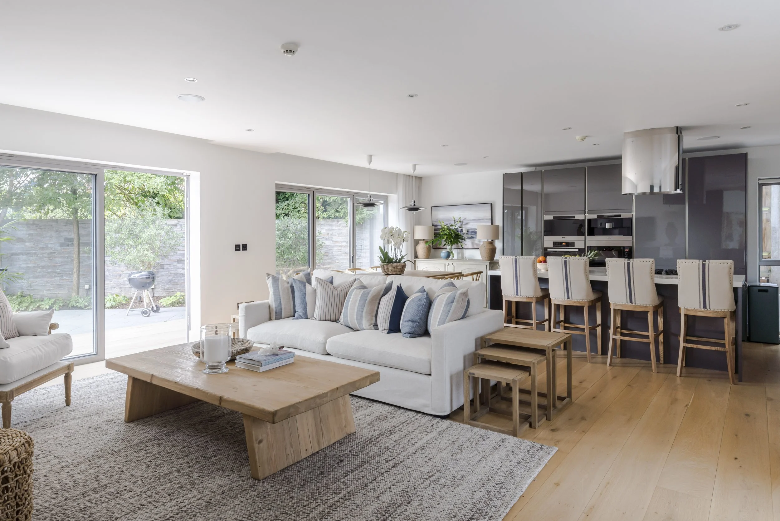 Home Staging vs. Interior Design – What is the Difference?