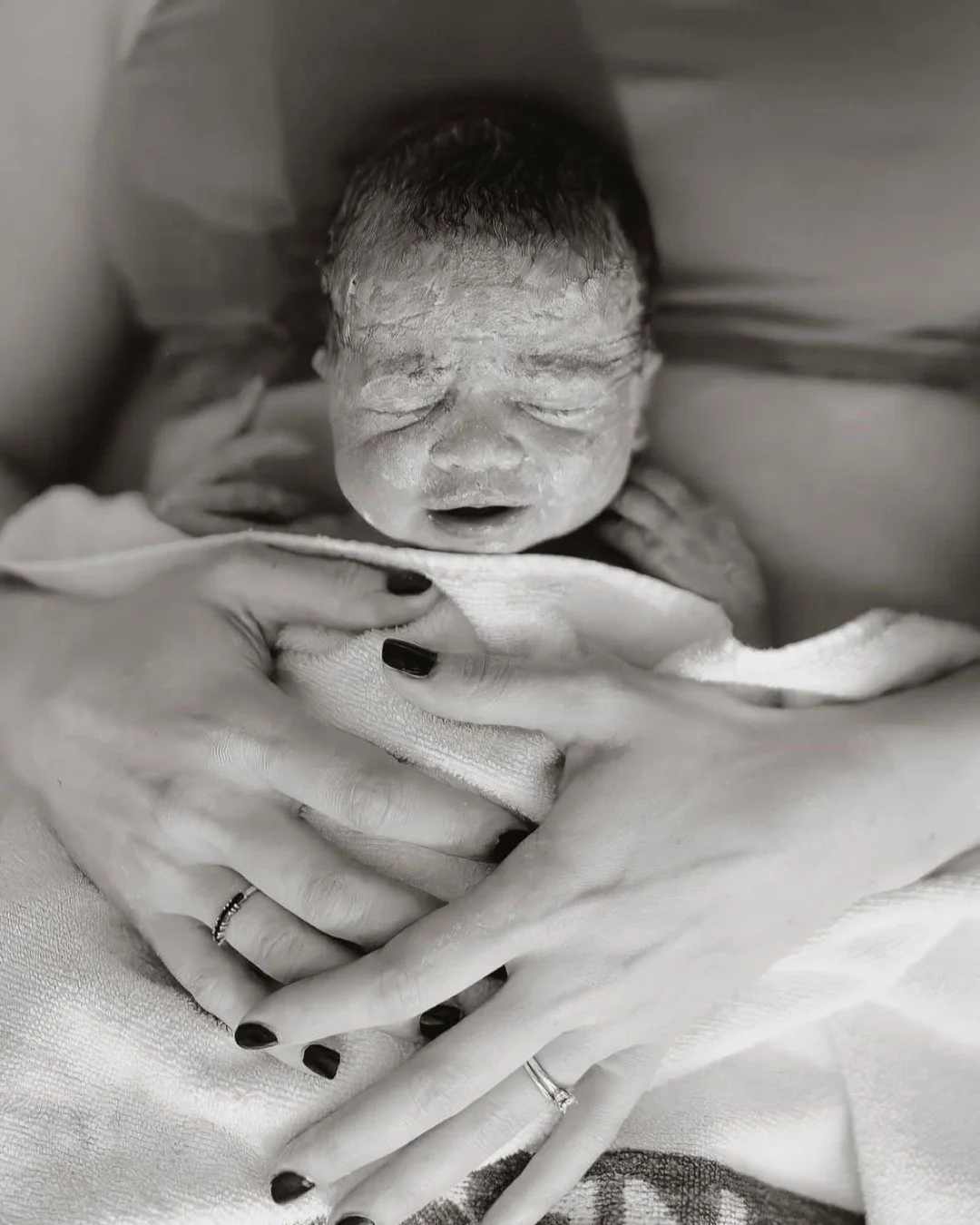Your body, your baby, your birth story. Honouring your unique journey and offering compassionate support along the way. 

As your midwife, I believe in the power of informed choice, the beauty of natural birth, and the importance of nurturing care. Y