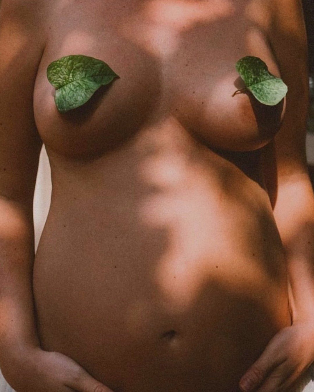 A season of change.
A growing bond.
A steady presence through it all.

#mumtobe #pregnancyjourney #pregnancysupport #midwifecare #midwifelife #gentlebirth #birthsupport #pregnancylove