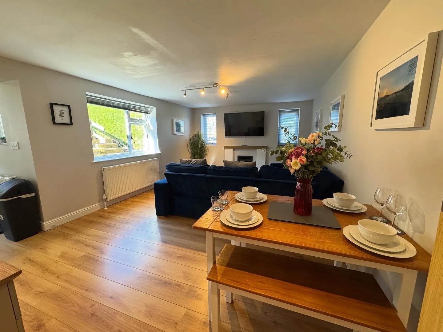 🌿 Last-Minute Farm Stay Availability in Baildon! 🌿

We&rsquo;ve had a last-minute cancellation at Stay at Moorside Farm, which means our Cottage is now available from now until 16th October 🗓️

It&rsquo;s the perfect countryside escape &mdash; pea