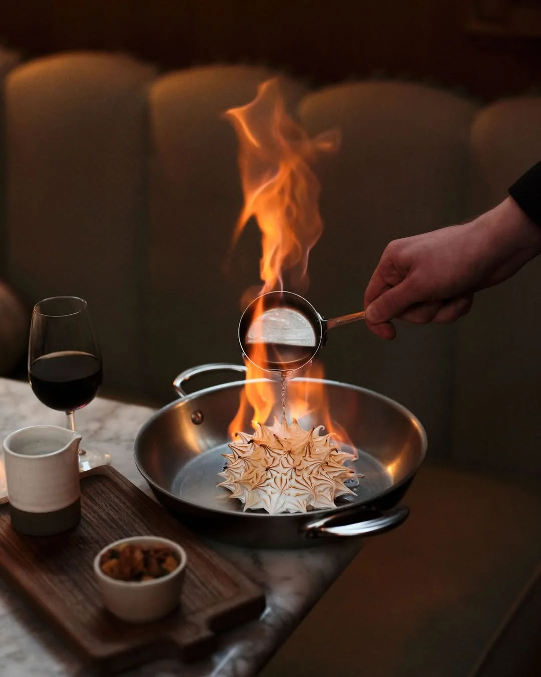 The perfect dessert for a snowy winter's day: a baked Alaska, served alongside extra toppings on a bespoke @rewthink board at Gleneagles Townhouse. 

Isn't it beautiful? Looks almost like a snowflake! ❄️ 

📸 @gleneaglestownhouse