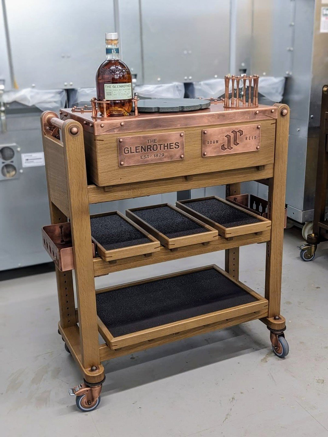 A closer, behind-the-scenes look at the bespoke Whisky Baba trolley we designed and created for Adam Reid and team at @thefrenchmcr 🥃 ✨

With an iconic bottle of @theglenrothes single malt taking pride of place, this trolley was made using fumed Eur
