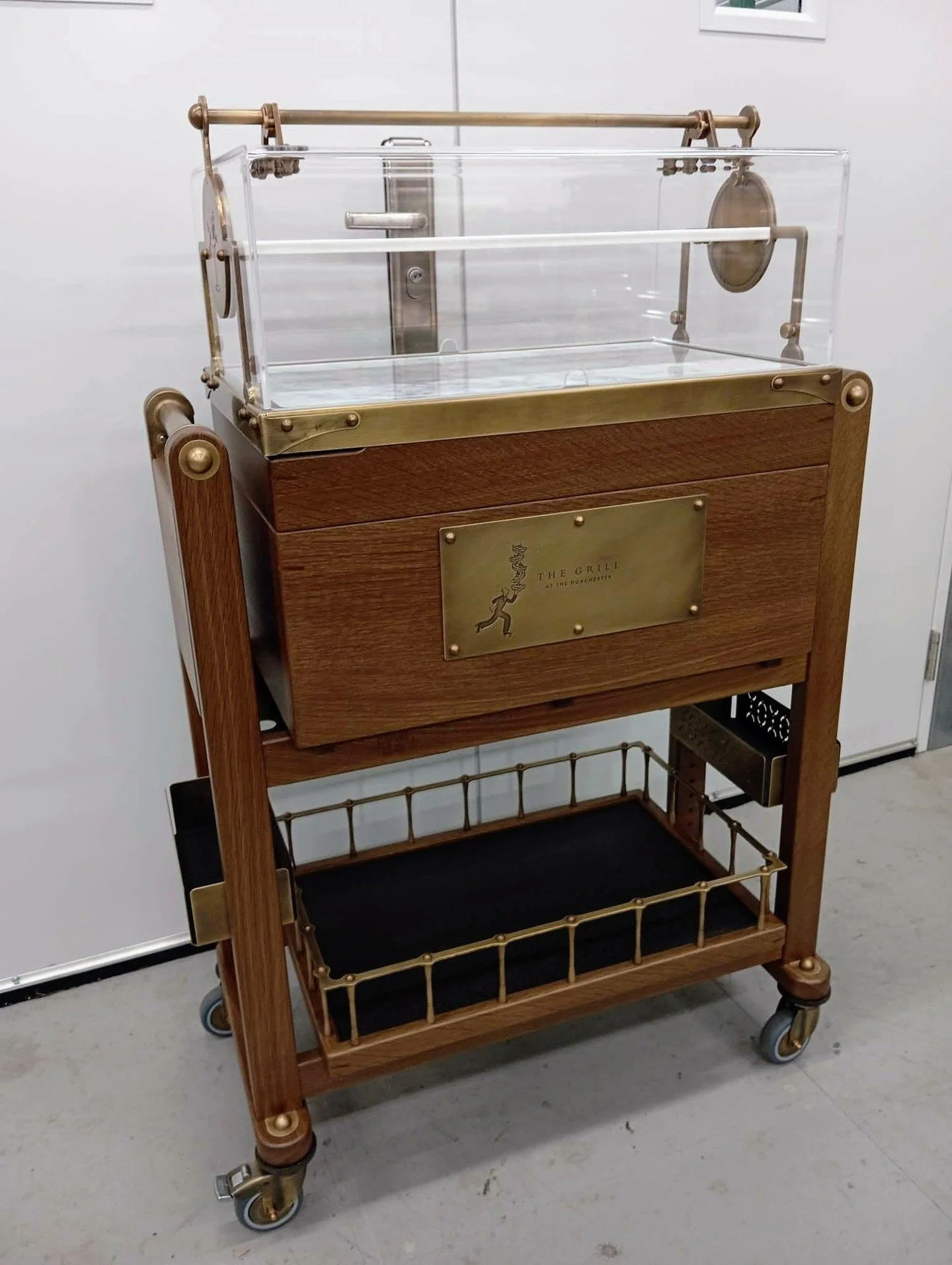 A chilled display trolley for one of London&rsquo;s most iconic hotels, crafted from fumed oak, honed Italian marble and antiqued brass ✨

Swipe to see the bespoke detailing on the handle of the wipe-clean acrylic cover, custom-engraved in our Kent w