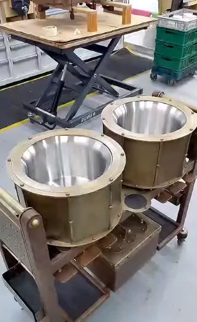 More of the bespoke, double-welled champagne trolley we designed and created for the team at Sale e Pepe ✨ 

 ▶️ Swipe to see:

1. How each antiqued brass ice well rotates smoothly and seamlessly in place
2. The trolley in its full glory
3. The addit