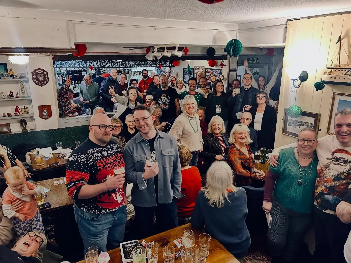 Over 50 people packed into The Waverley tonight for carols in the pub &mdash; and it was pure festive chaos in the best way. Laughter, off-key harmonies, pints in hand, and a whole lot of Christmas joy. 🎄🍻