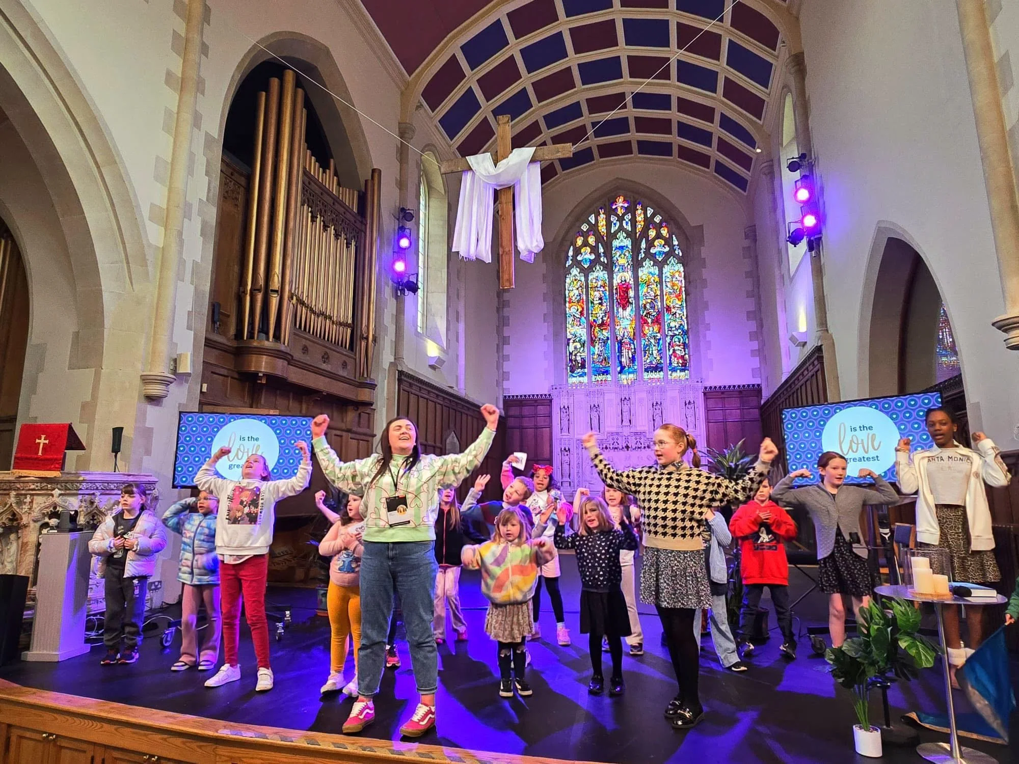 ⛪ SUNDAY AT ST PAUL&rsquo;S

There&rsquo;s a place for you this Sunday. 🤍
Come and join us as we worship, hear the Word and encounter God together.

🕤 9:30am - ONSITE &amp; ONLINE
🕚 11amN - ONSITE &amp; ONLINE
🌙 6pm &mdash; Encounter - ONSITE

Wh