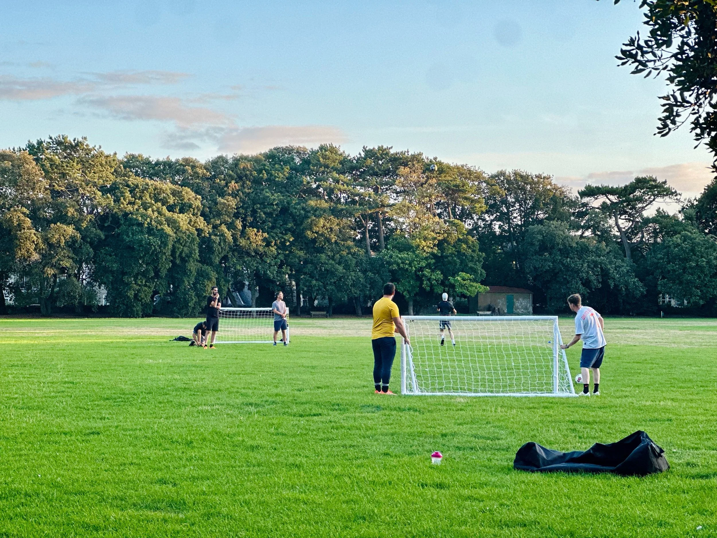 ⚽️We love Wednesday football! 

Aged 18+? Want to come and join us, we are at Clarence Park from 7-8pm on Wednesdays!🎉